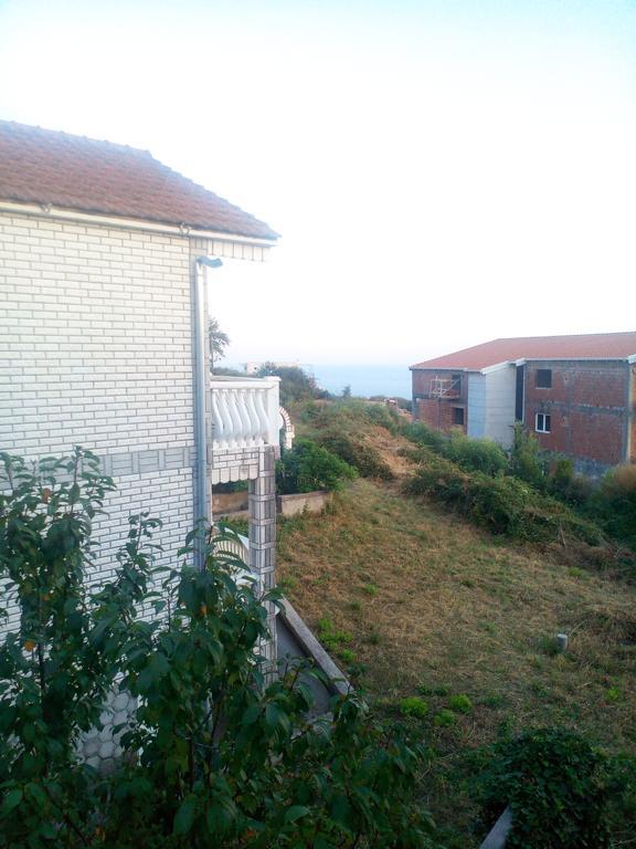 Apartments Vis Jaz Budva Bagian luar foto