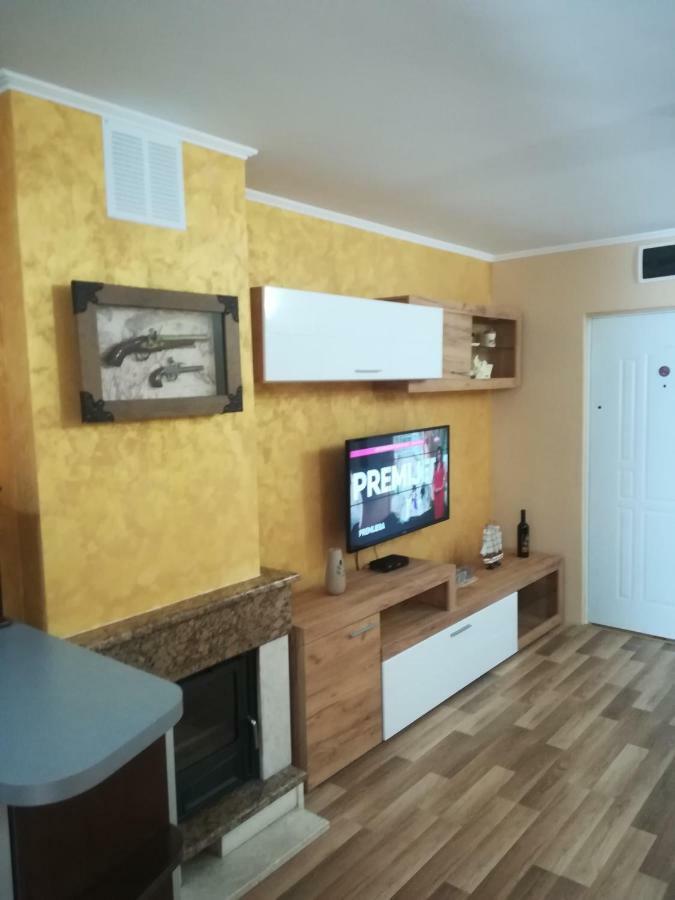 Apartments Vis Jaz Budva Bagian luar foto